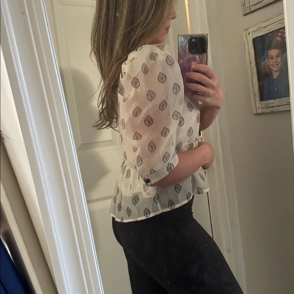 Anthropologie Cream Sheer Puff-Sleeve Peplum Blouse with Leaf Print size small